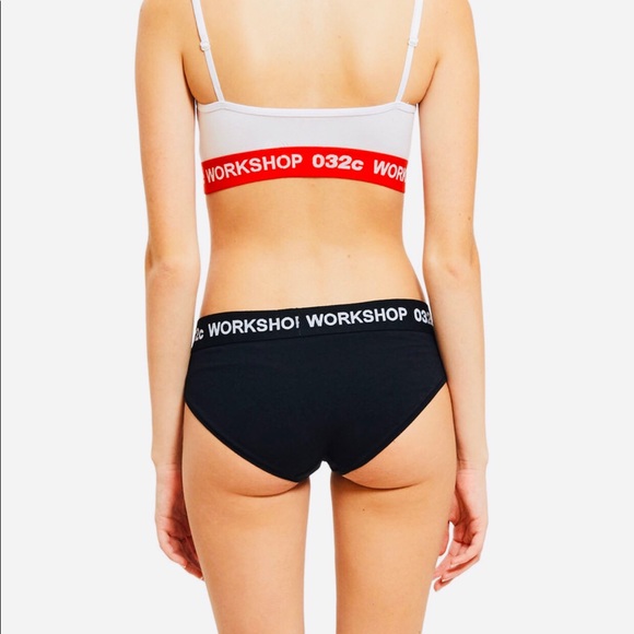 032c The Classic Collection Black Briefs. - Picture 4 of 4